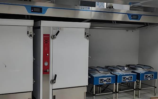 廚房設備操作技巧與操作安全